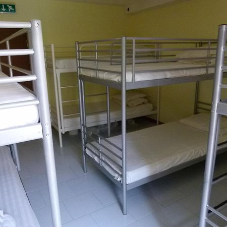 Why Me Eco-Friendly Hostel Тбилиси Экстерьер фото