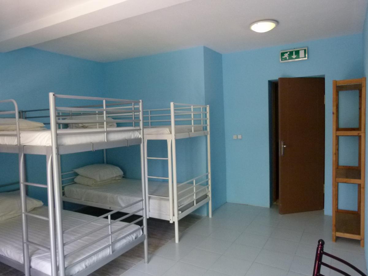 Why Me Eco-Friendly Hostel Тбилиси Экстерьер фото