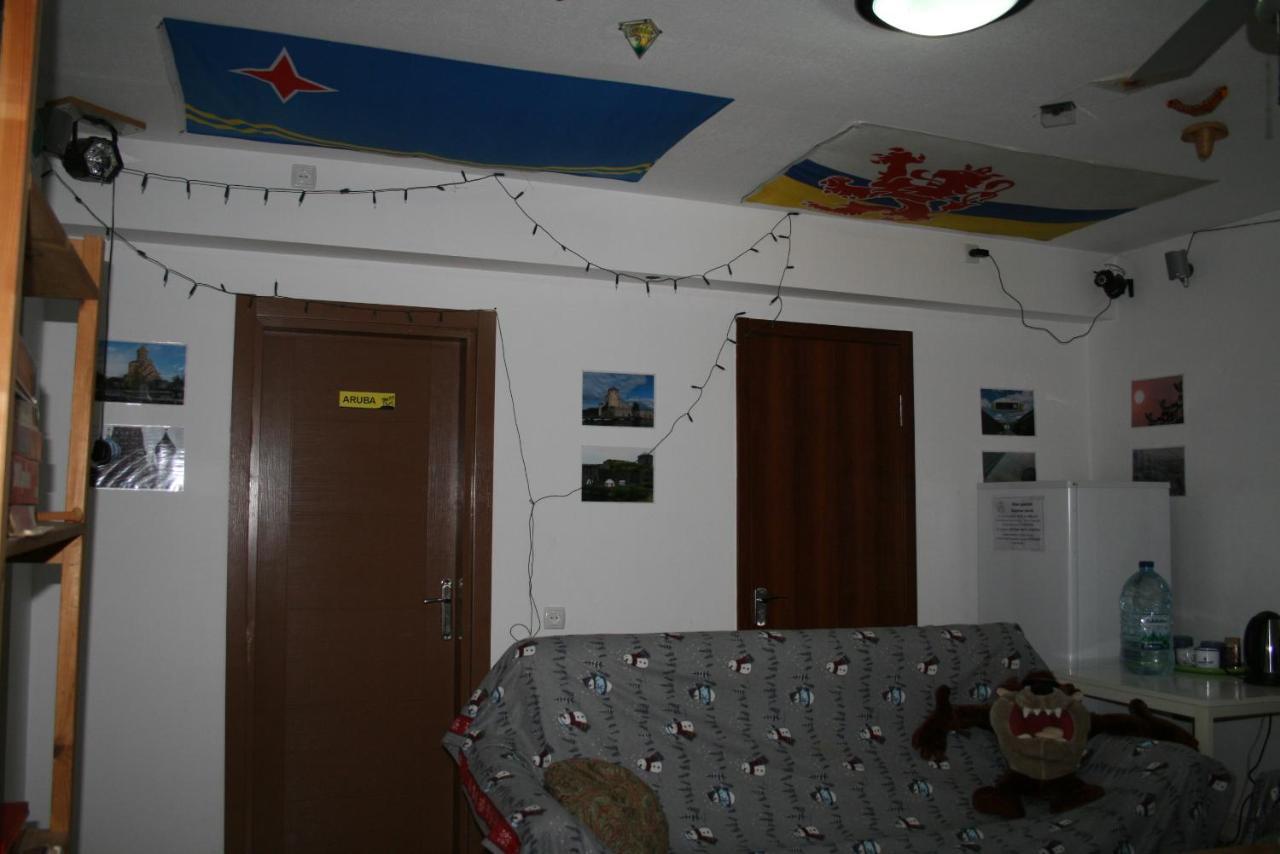 Why Me Eco-Friendly Hostel Тбилиси Экстерьер фото